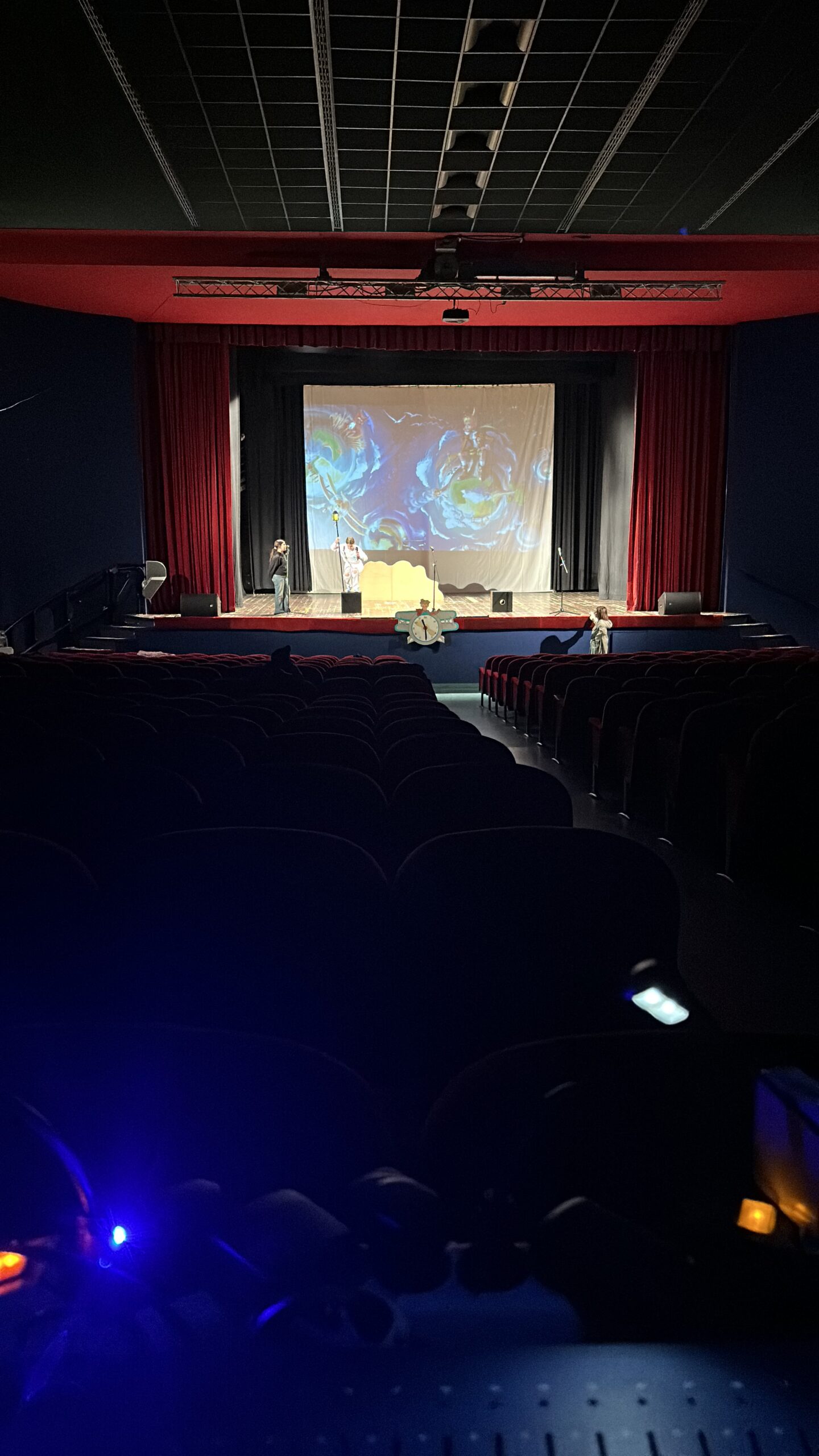 Laboratorio teatrale de L’Abracadam nelle scuole